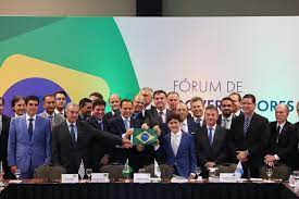 Governadores se reúnem para debater crise entre os Poderes; veja quem participa